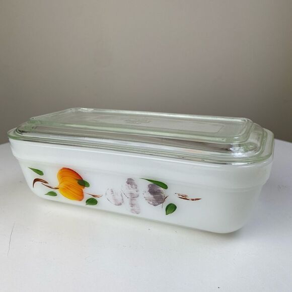 Vintage 1950's Fire King Gay Fad Hand Painted Fruit Refrigerator Dish with Lid - Picture 3 of 9